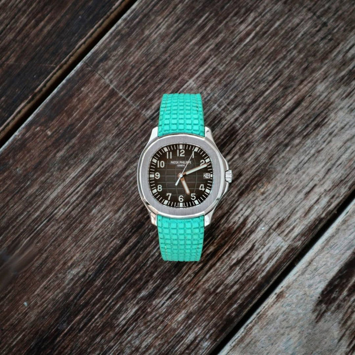 Extreme Chessboard Tiffany Blue