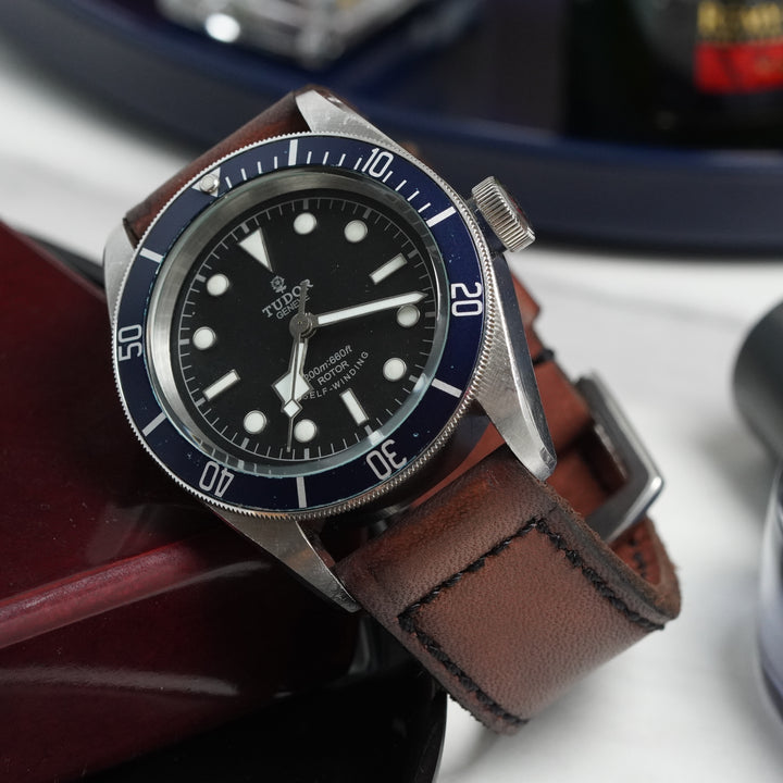 Tudor Straps - Chocolate Fudge