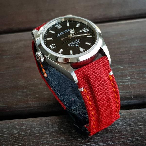 Red canvas velcro strap with Extreme Padded style