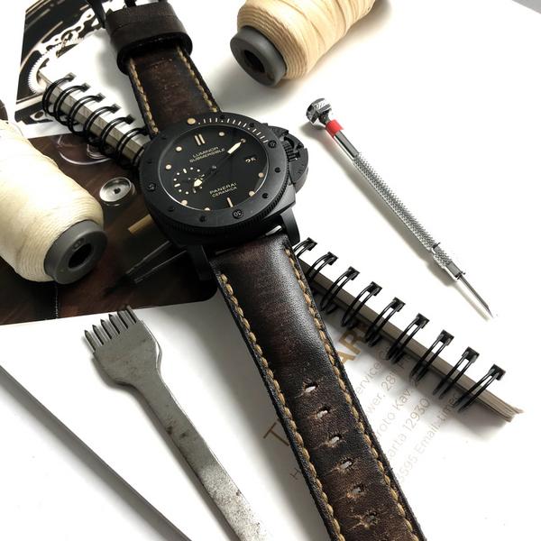 Panerai Submersible Straps - Arillo Padded Tapered