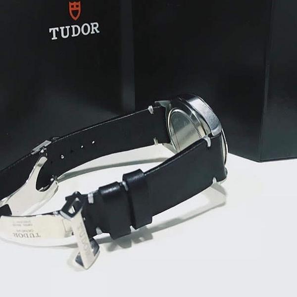 Tudor Straps - Minimalist Black