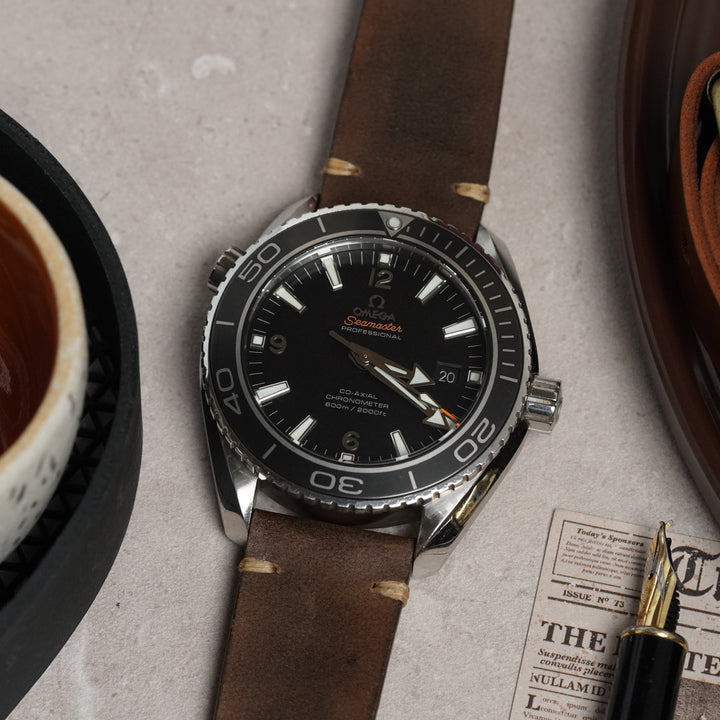 Omega Straps - Minimalist Chocolate