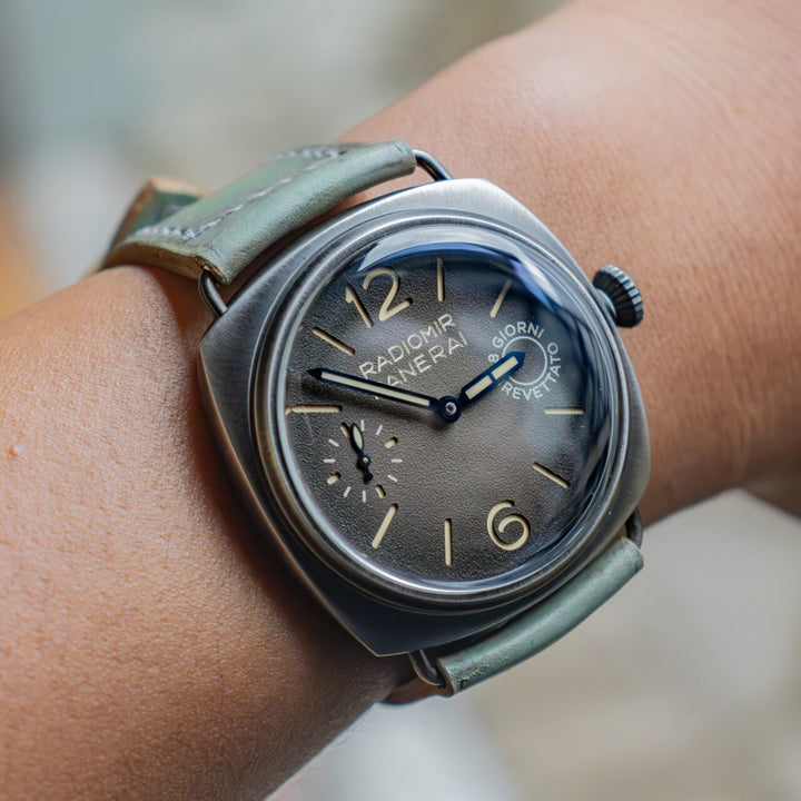 Vague Green Strap